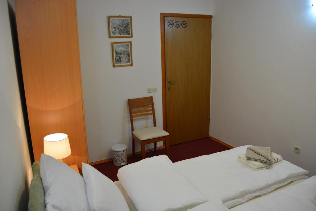 Hostel Denal Saraybosna Oda fotoğraf