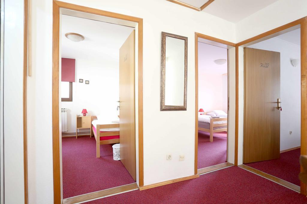 Hostel Denal Saraybosna Dış mekan fotoğraf