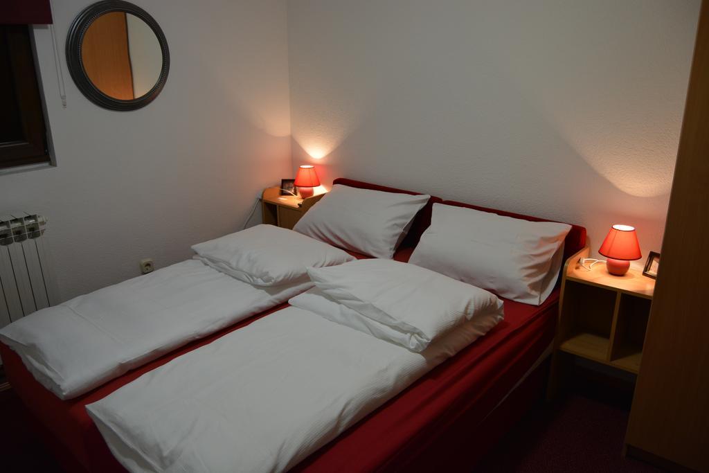 Hostel Denal Saraybosna Dış mekan fotoğraf